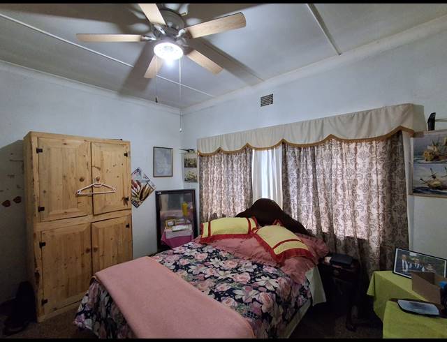3 BEDROOM FREESTANDING FOR SALE IN ROOSHEUWEL